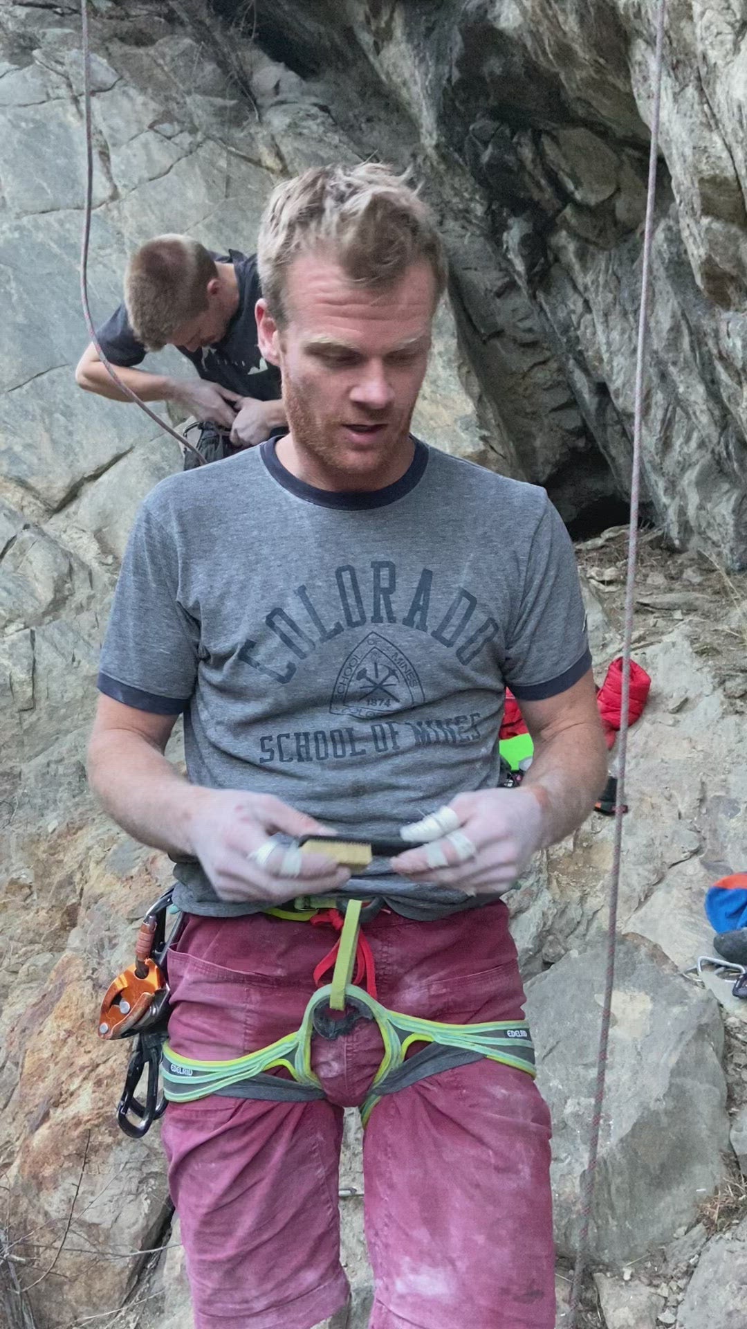 Watch as climber @Layton_Climbs demonstrates how to use the Crank Brush on a route at the Broverhang in Golden, Colorado